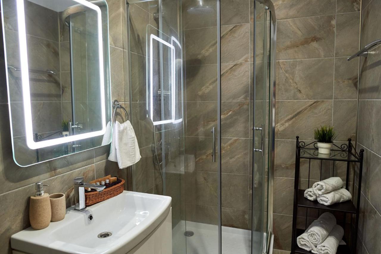 Black Sea Estate Apartment Spa N Pool Beach Resort Navodari Bagian luar foto