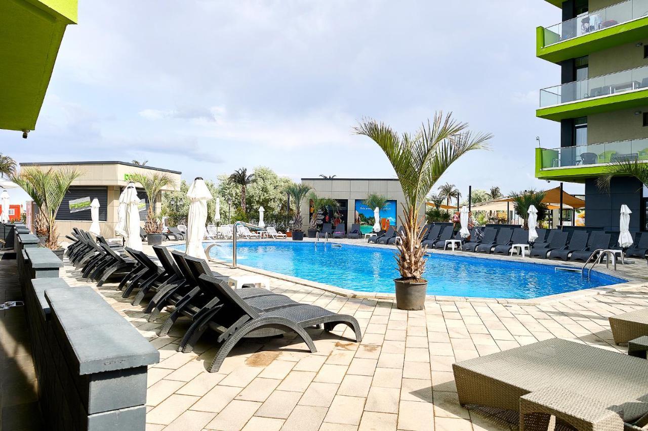 Black Sea Estate Apartment Spa N Pool Beach Resort Navodari Bagian luar foto