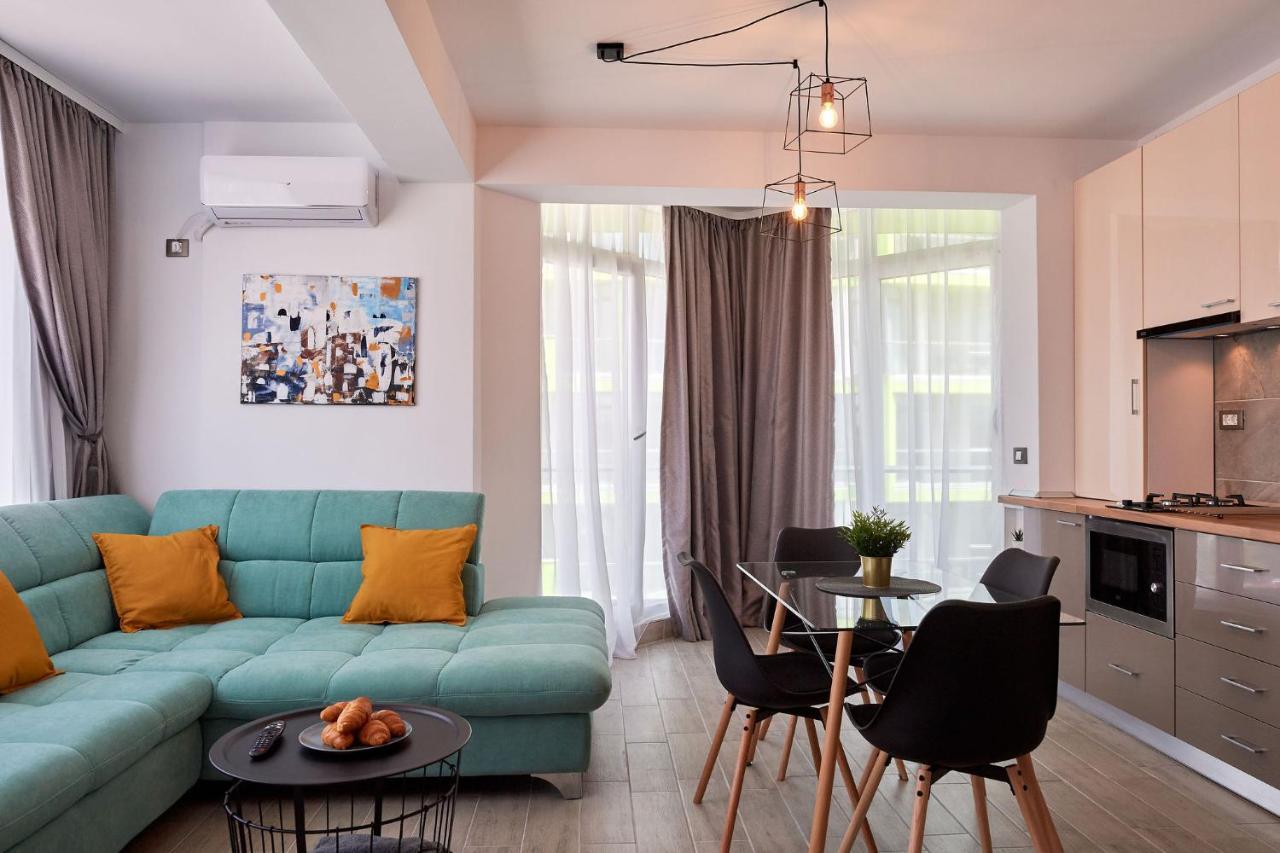 Black Sea Estate Apartment Spa N Pool Beach Resort Navodari Bagian luar foto
